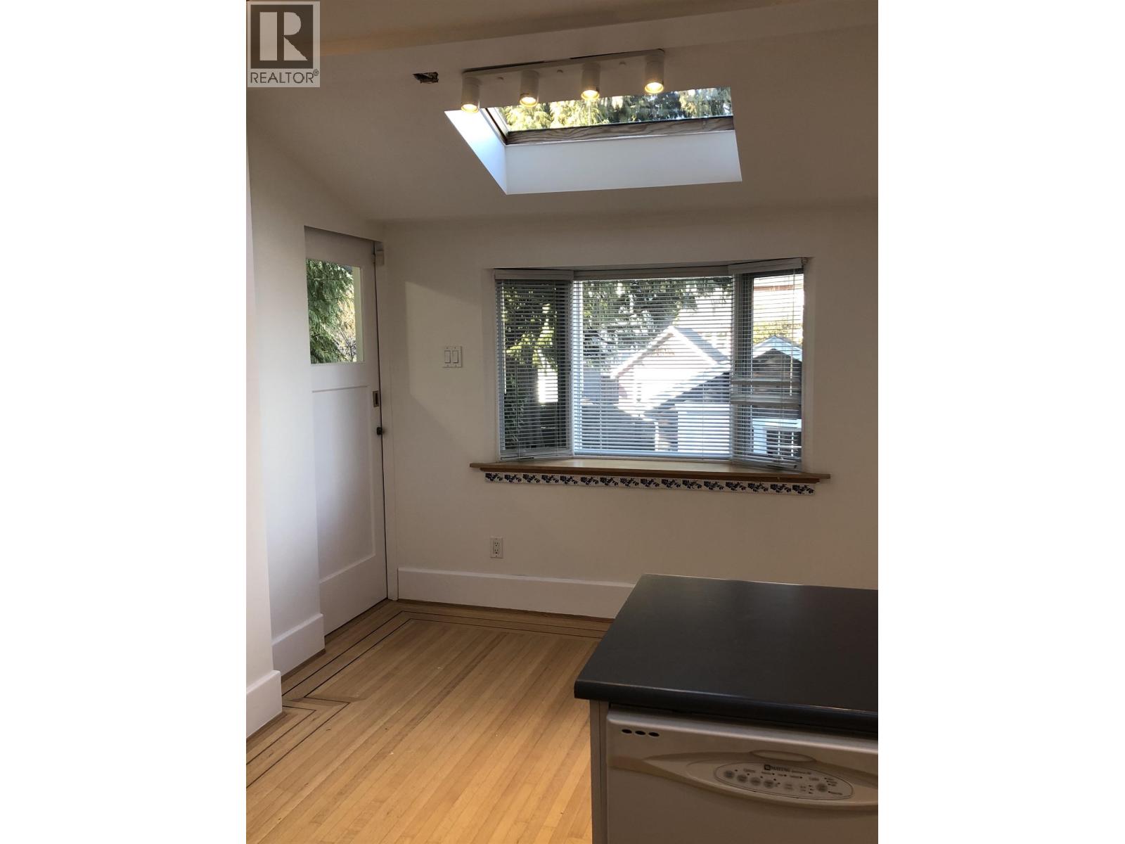 Main 4517 West 14th Avenue, Vancouver, British Columbia  V7S 1Y6 - Photo 24 - R3118678
