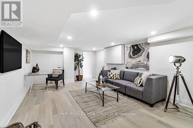 573a Palmerston Avenue, Toronto, Ontario  M6G 2P6 - Photo 14 - C13075086