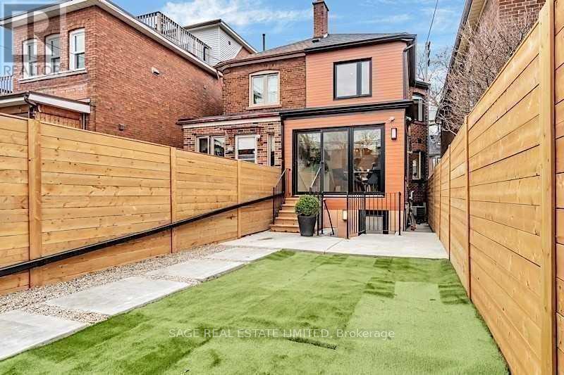 573a Palmerston Avenue, Toronto, Ontario  M6G 2P6 - Photo 18 - C13075086