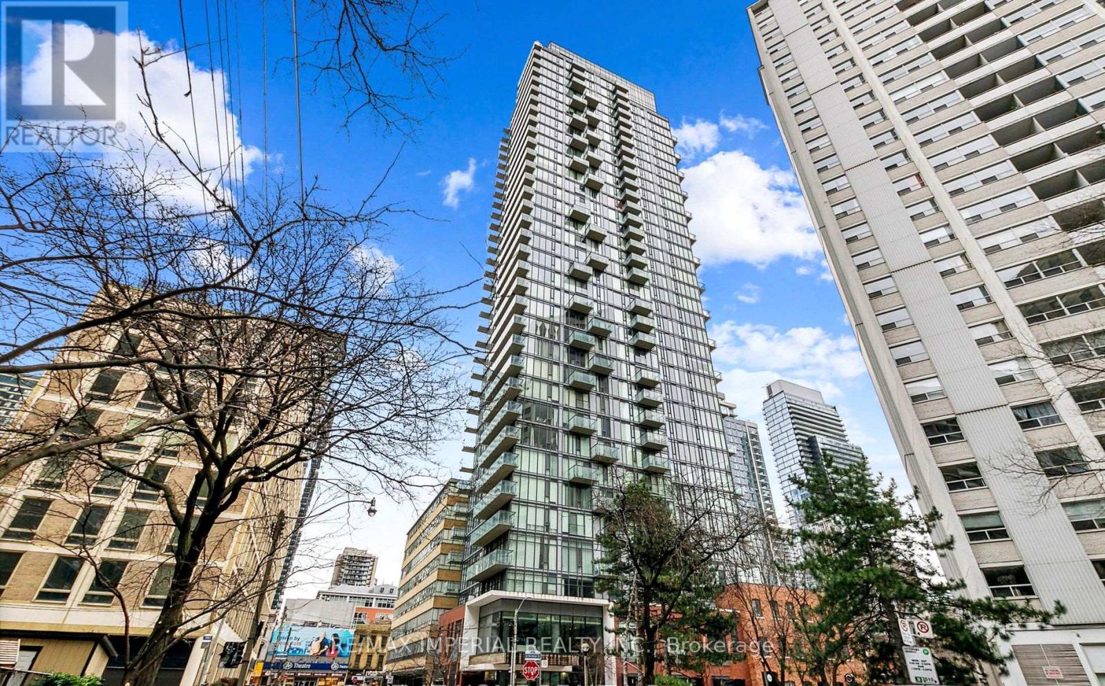 #602 - 75 ST NICHOLAS STREET, Toronto, Ontario