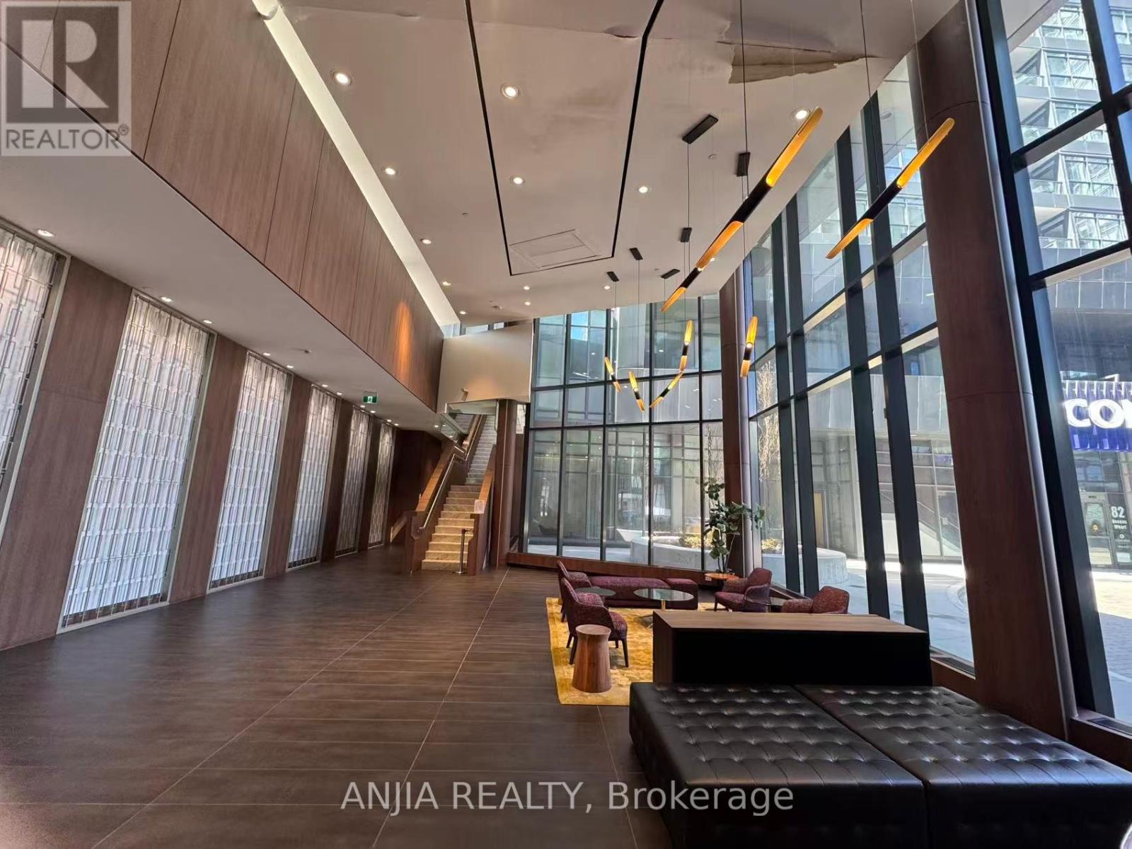 212 - 70 Queens Wharf Road, Toronto, Ontario  M5V 0J2 - Photo 18 - C13075106