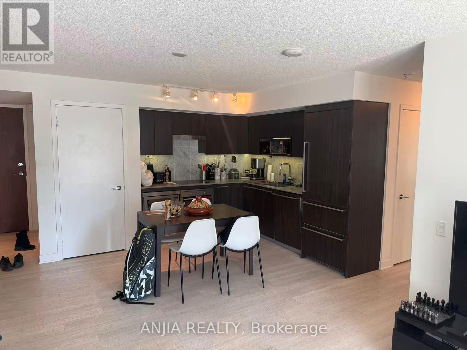 212 - 70 Queens Wharf Road, Toronto, Ontario  M5V 0J2 - Photo 4 - C13075106