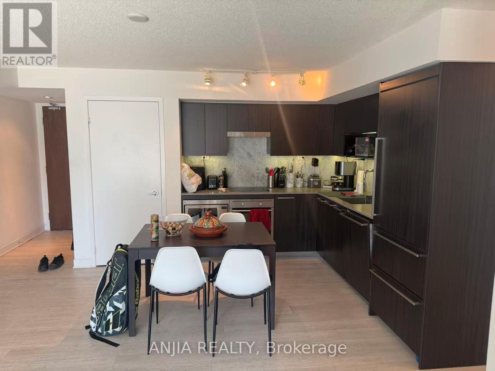 212 - 70 Queens Wharf Road, Toronto, Ontario  M5V 0J2 - Photo 6 - C13075106