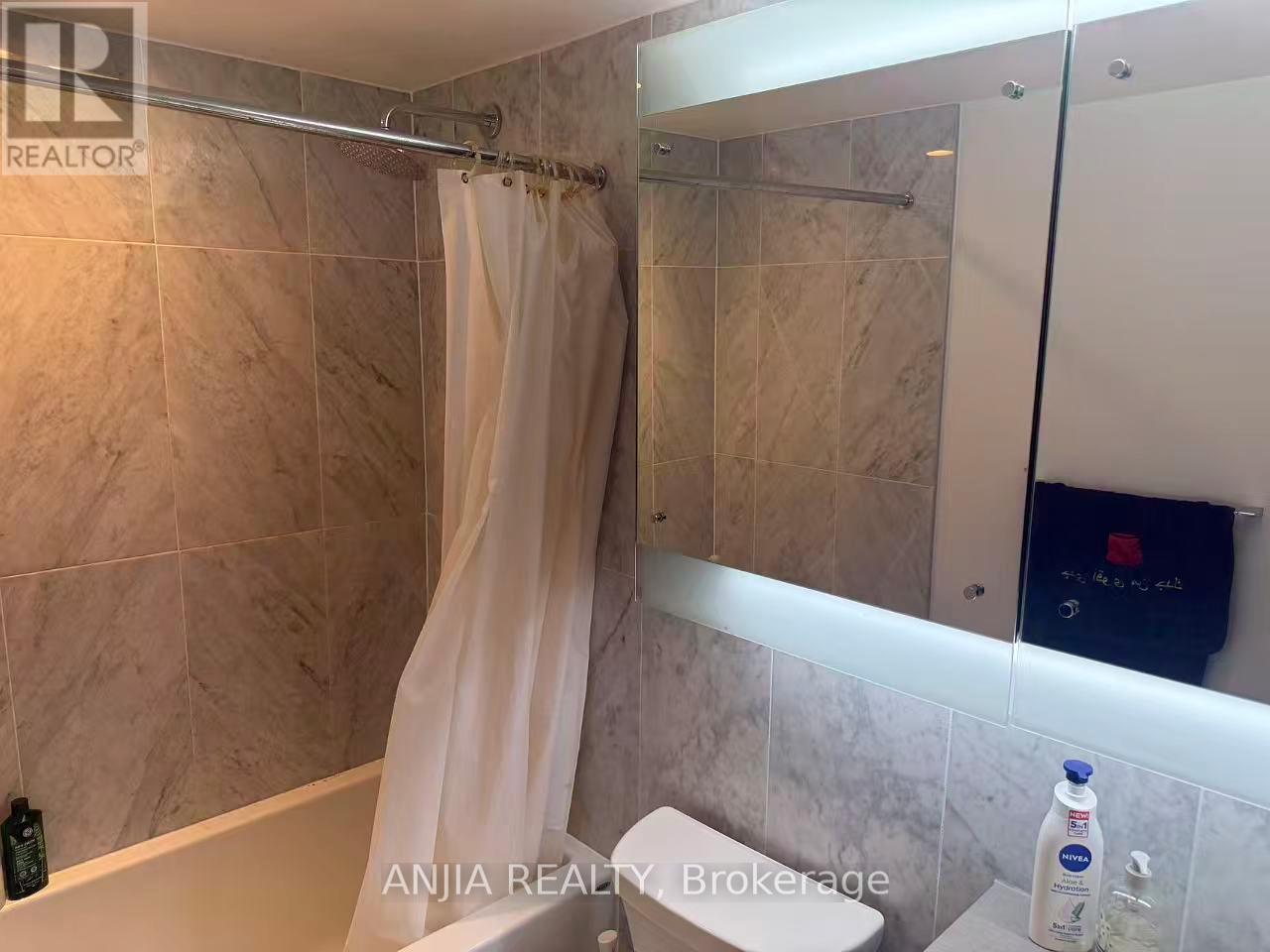 212 - 70 Queens Wharf Road, Toronto, Ontario  M5V 0J2 - Photo 7 - C13075106