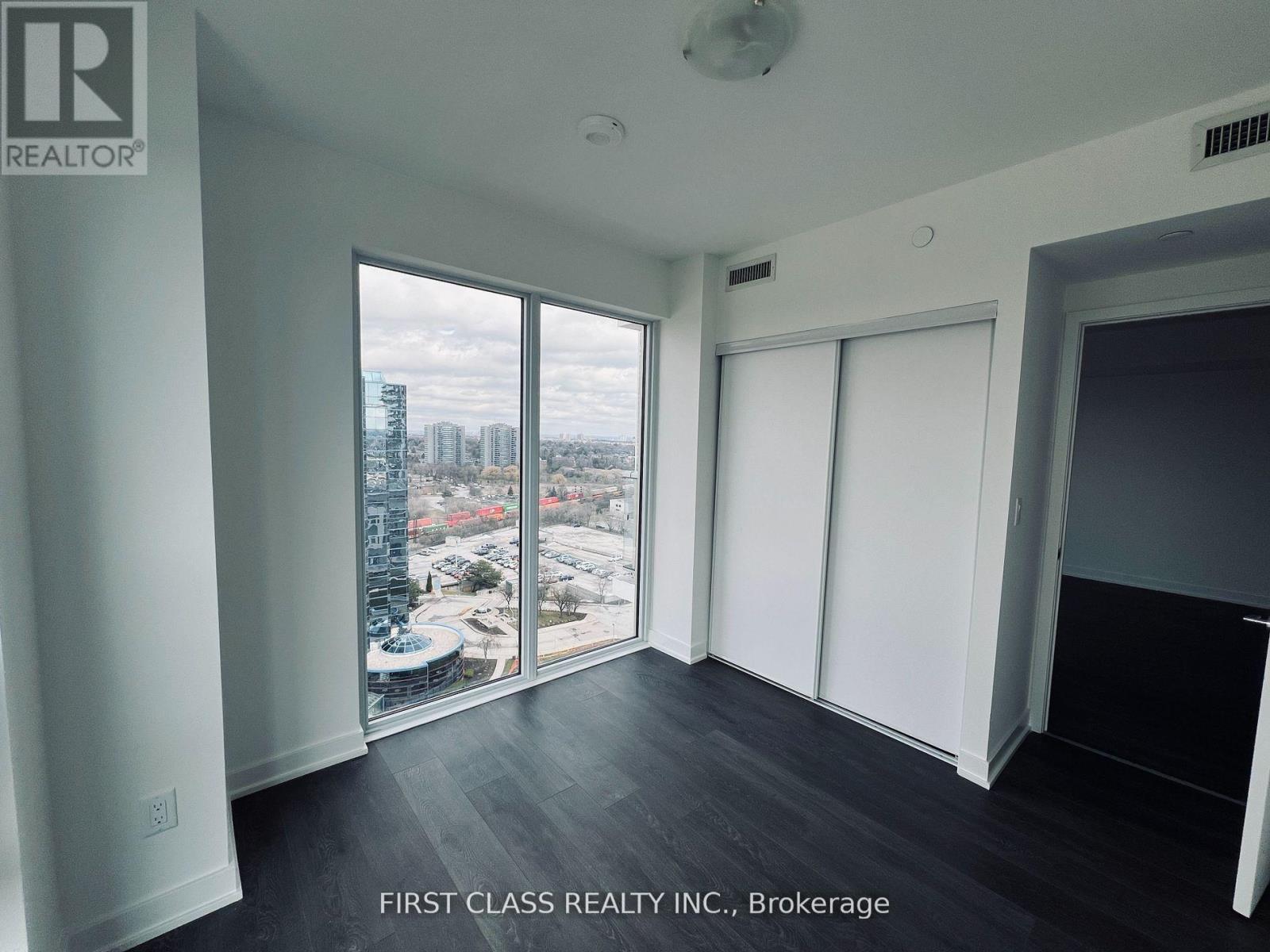 1818 - 2031 Kennedy Road, Toronto, Ontario  M1T 0B9 - Photo 3 - E13075120
