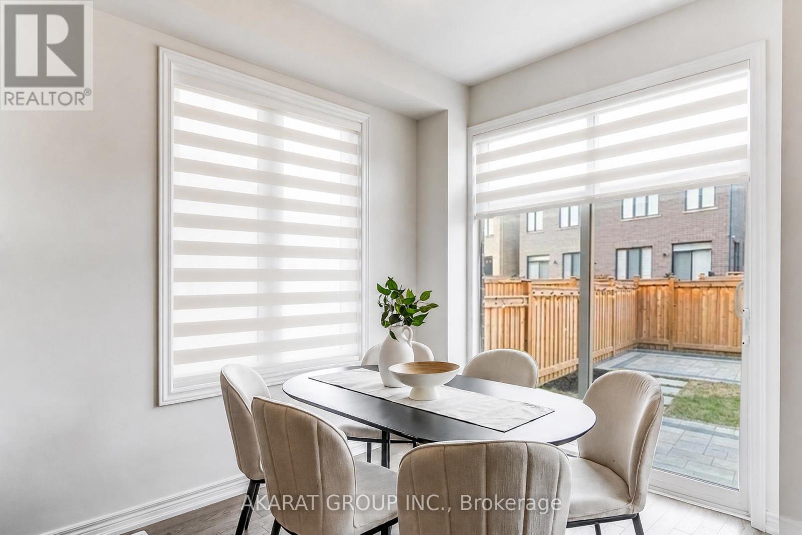 124 Armilia Place, Whitby, Ontario  L1P 0P7 - Photo 10 - E13075132