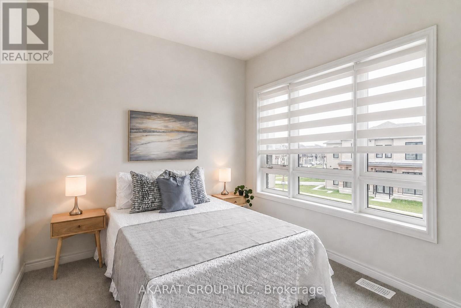 124 Armilia Place, Whitby, Ontario  L1P 0P7 - Photo 17 - E13075132