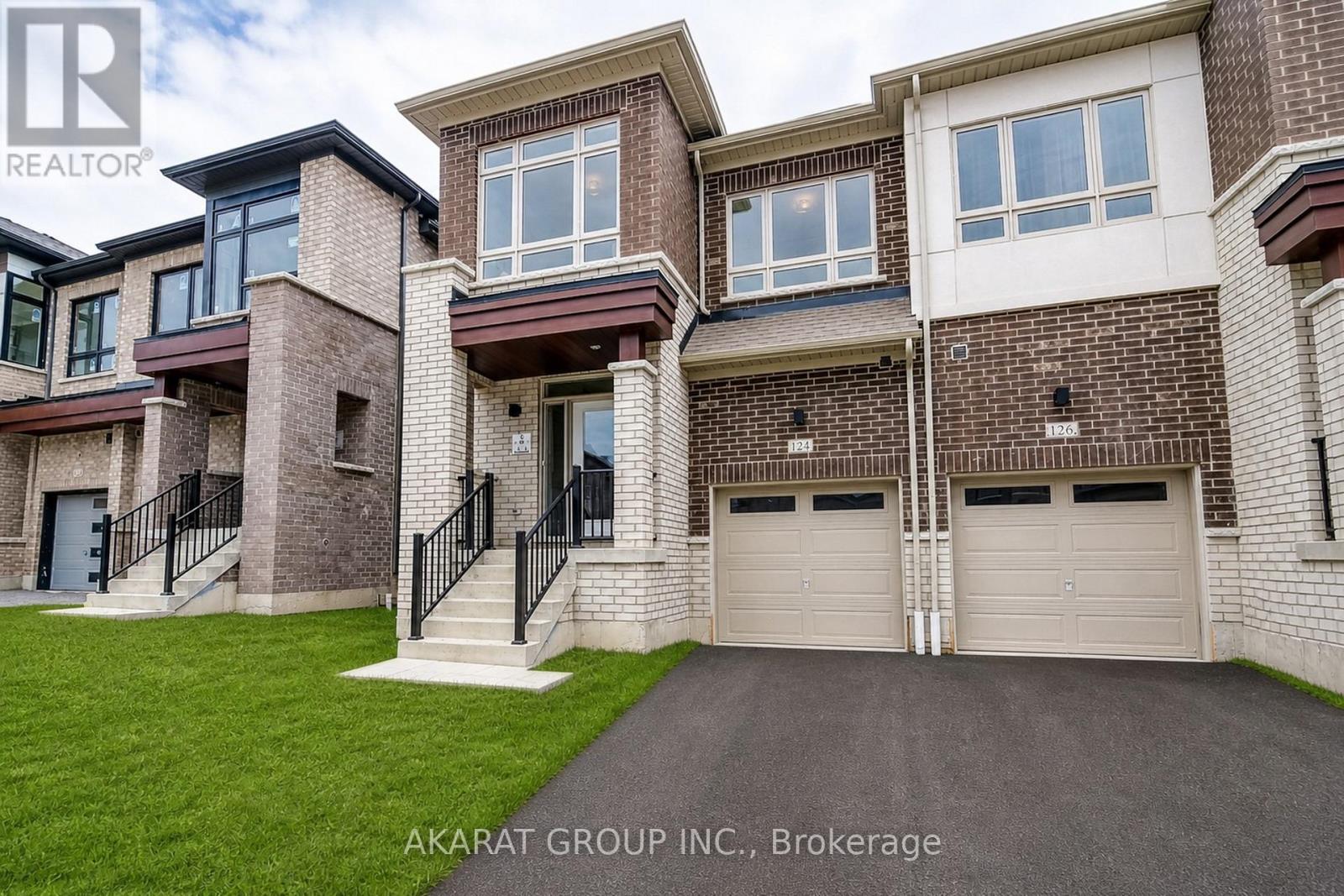 124 Armilia Place, Whitby, Ontario  L1P 0P7 - Photo 2 - E13075132