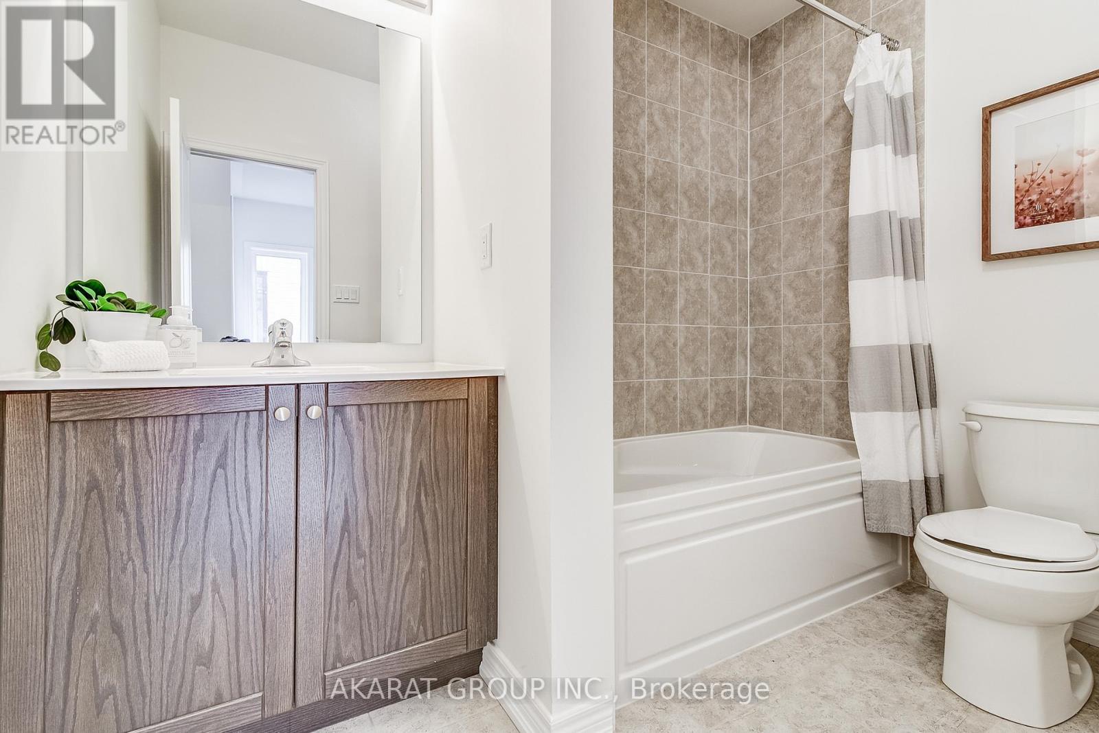 124 Armilia Place, Whitby, Ontario  L1P 0P7 - Photo 20 - E13075132