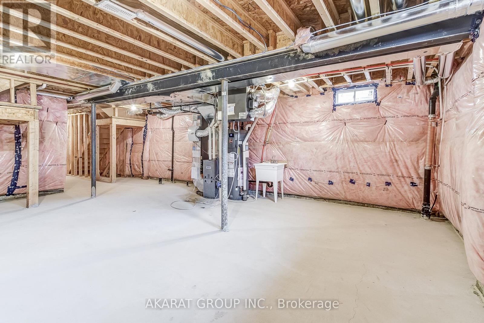 124 Armilia Place, Whitby, Ontario  L1P 0P7 - Photo 23 - E13075132
