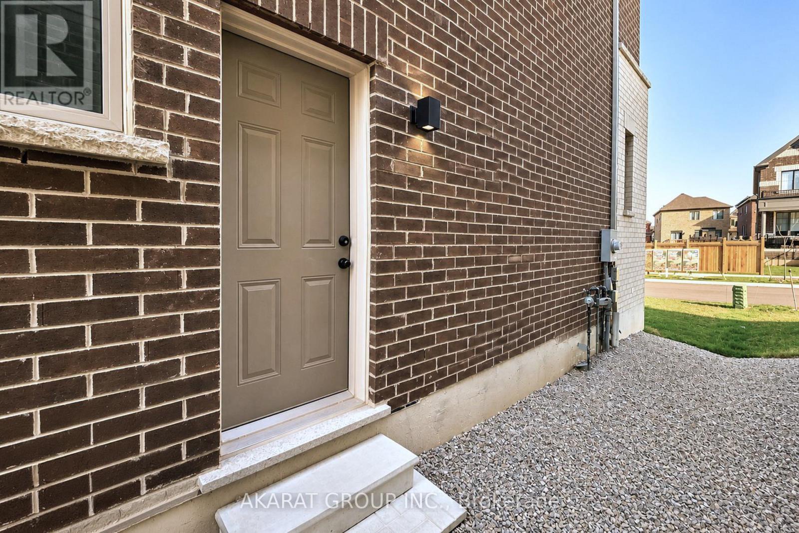 124 Armilia Place, Whitby, Ontario  L1P 0P7 - Photo 29 - E13075132