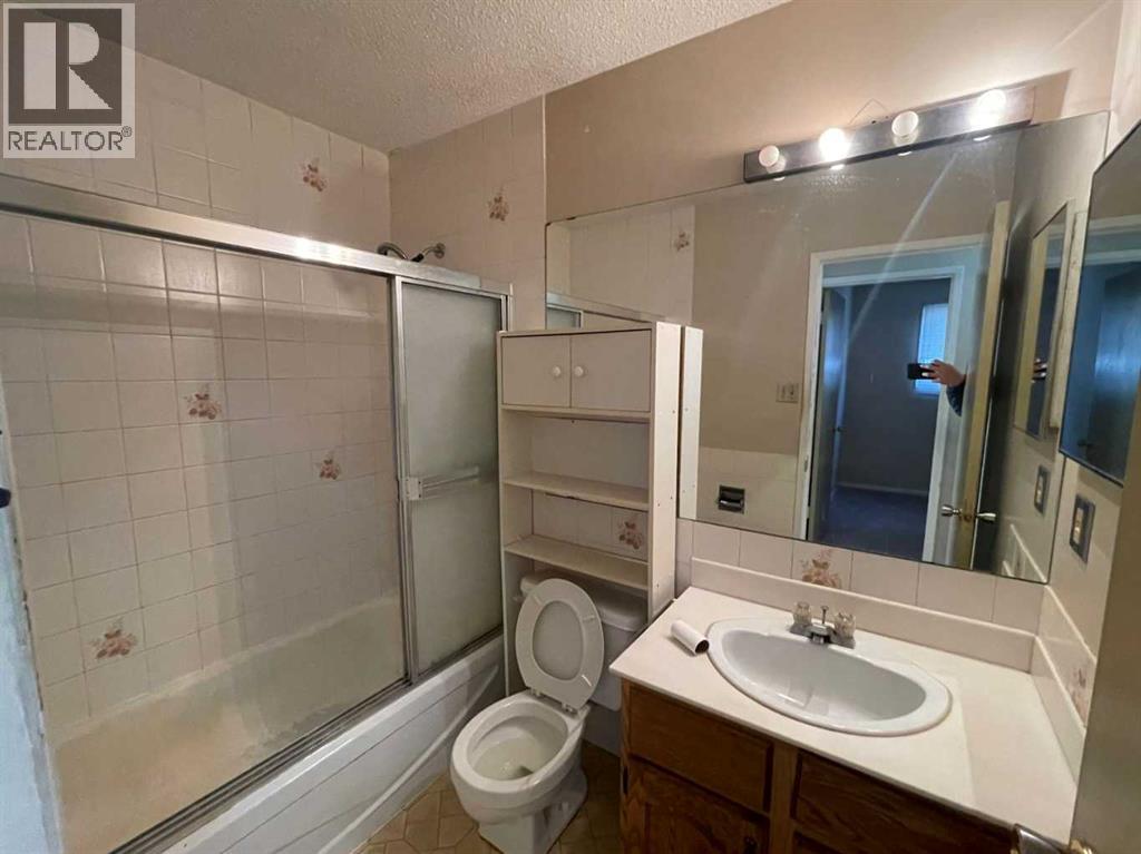 471 78 Avenue NE, Calgary, Alberta  T2K 5A1 - Photo 6 - A2283826