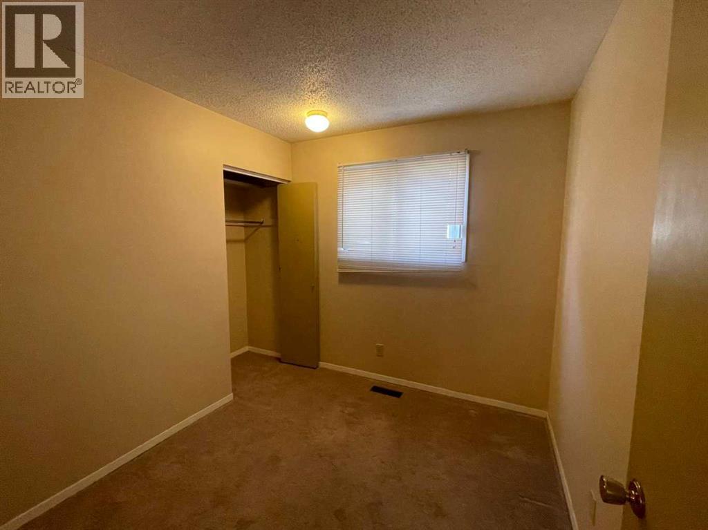 471 78 Avenue NE, Calgary, Alberta  T2K 5A1 - Photo 9 - A2283826