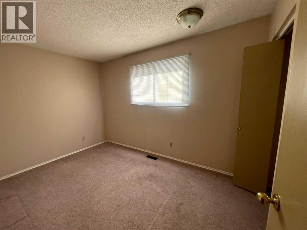 471 78 Avenue NE, Calgary, Alberta  T2K 5A1 - Photo 7 - A2283826