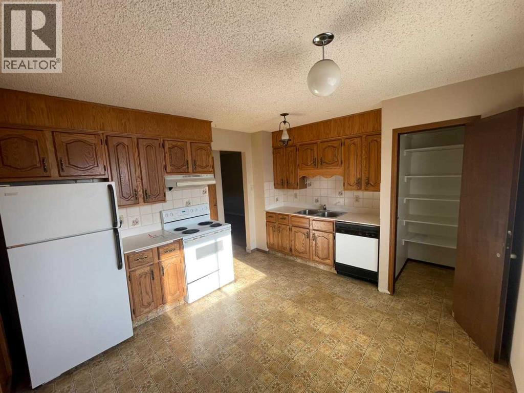 471 78 Avenue NE, Calgary, Alberta  T2K 5A1 - Photo 5 - A2283826
