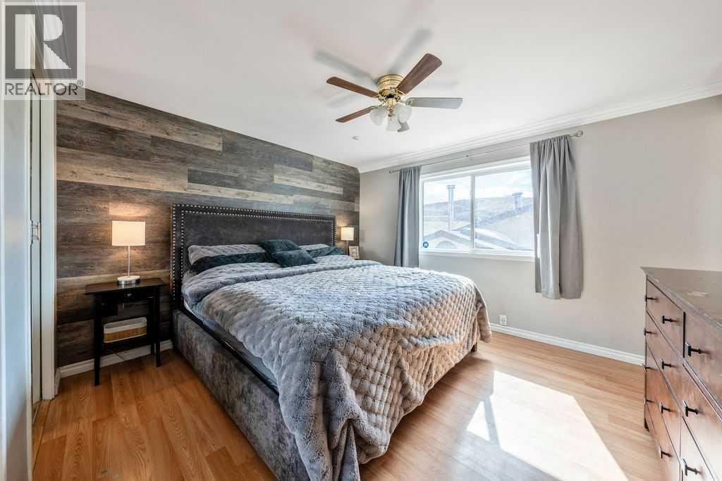 1441 Hunterbrook Road Nw, Calgary, Alberta  T2K 4V3 - Photo 16 - A2306612