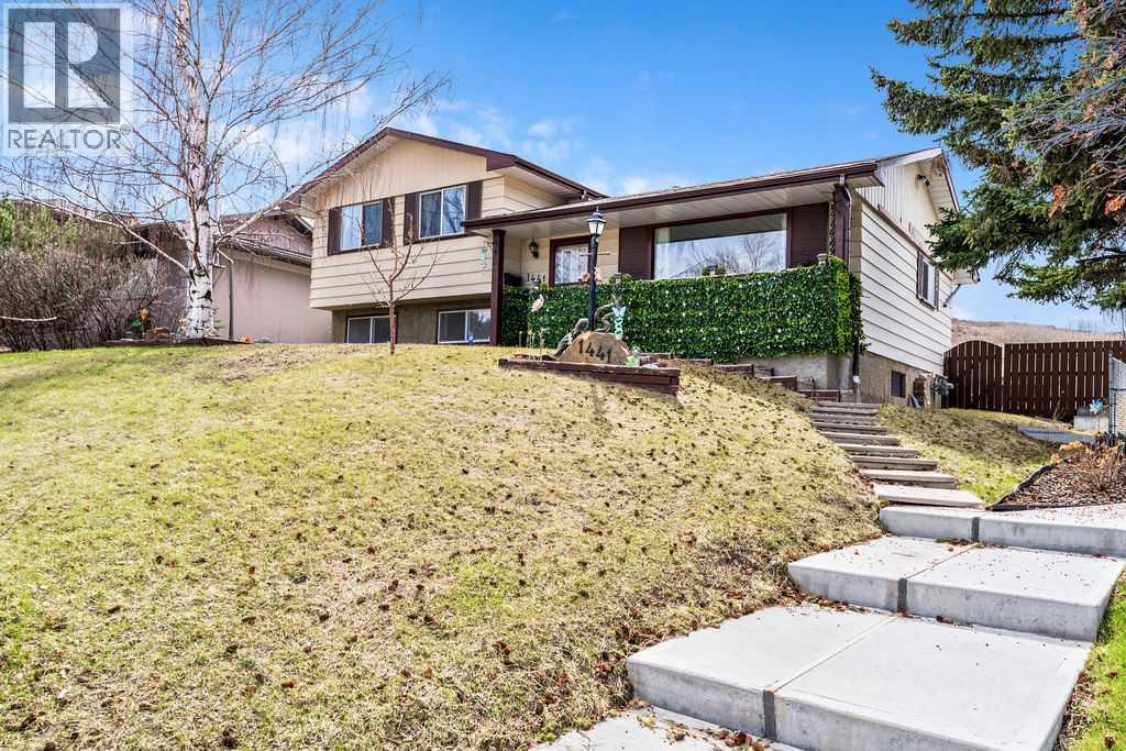 1441 Hunterbrook Road Nw, Calgary, Alberta  T2K 4V3 - Photo 42 - A2306612