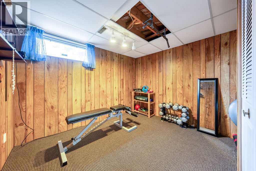 1441 Hunterbrook Road Nw, Calgary, Alberta  T2K 4V3 - Photo 29 - A2306612