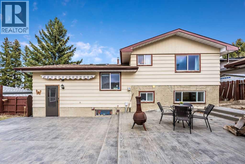 1441 Hunterbrook Road Nw, Calgary, Alberta  T2K 4V3 - Photo 34 - A2306612