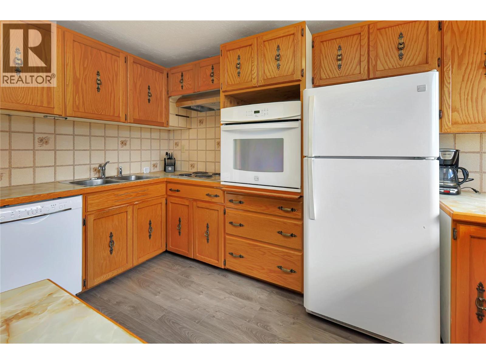 3526 Island Pond Road, Skookumchuck, British Columbia  V0B 2E0 - Photo 13 - 10385283