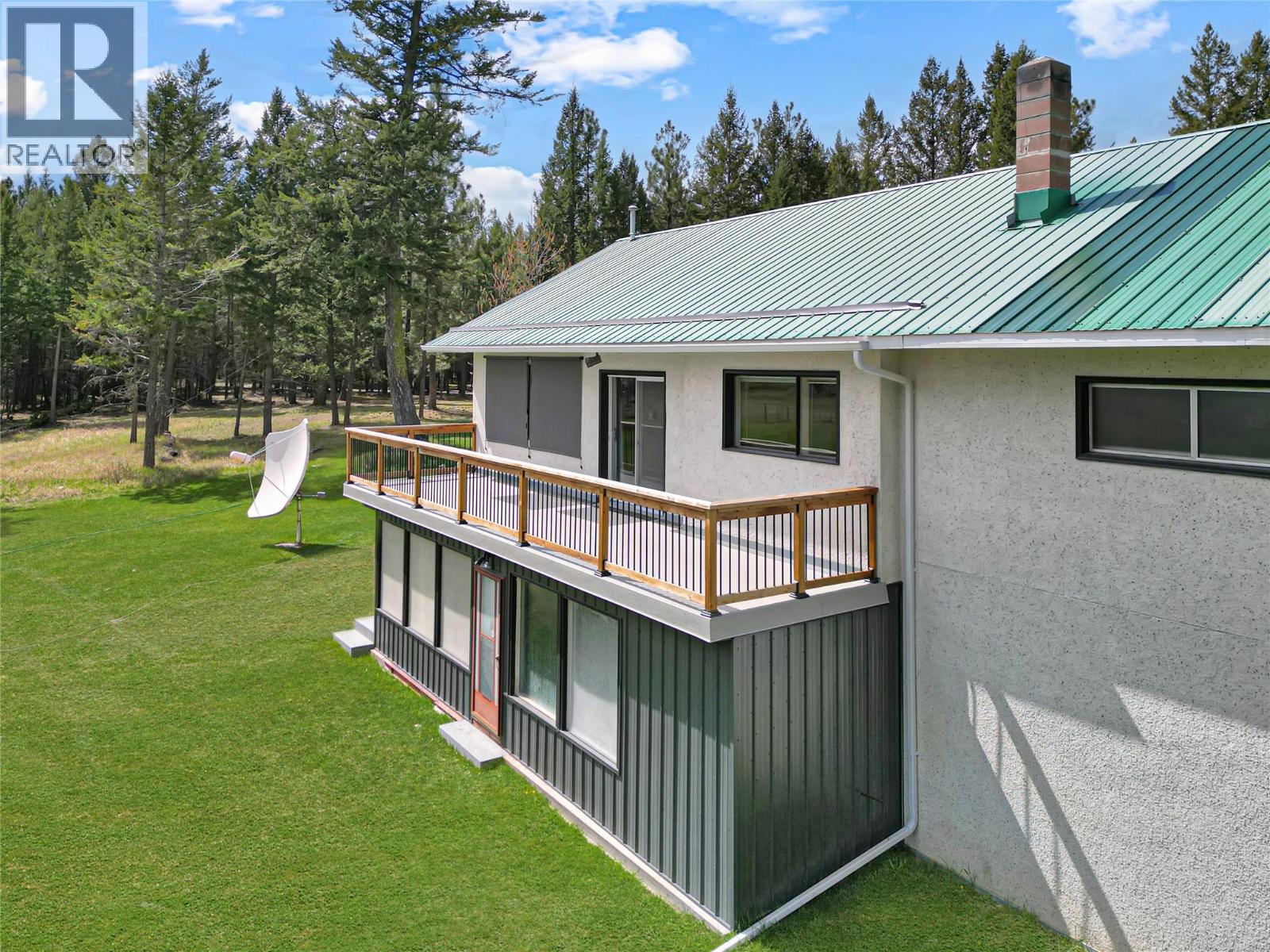 3526 Island Pond Road, Skookumchuck, British Columbia  V0B 2E0 - Photo 5 - 10385283