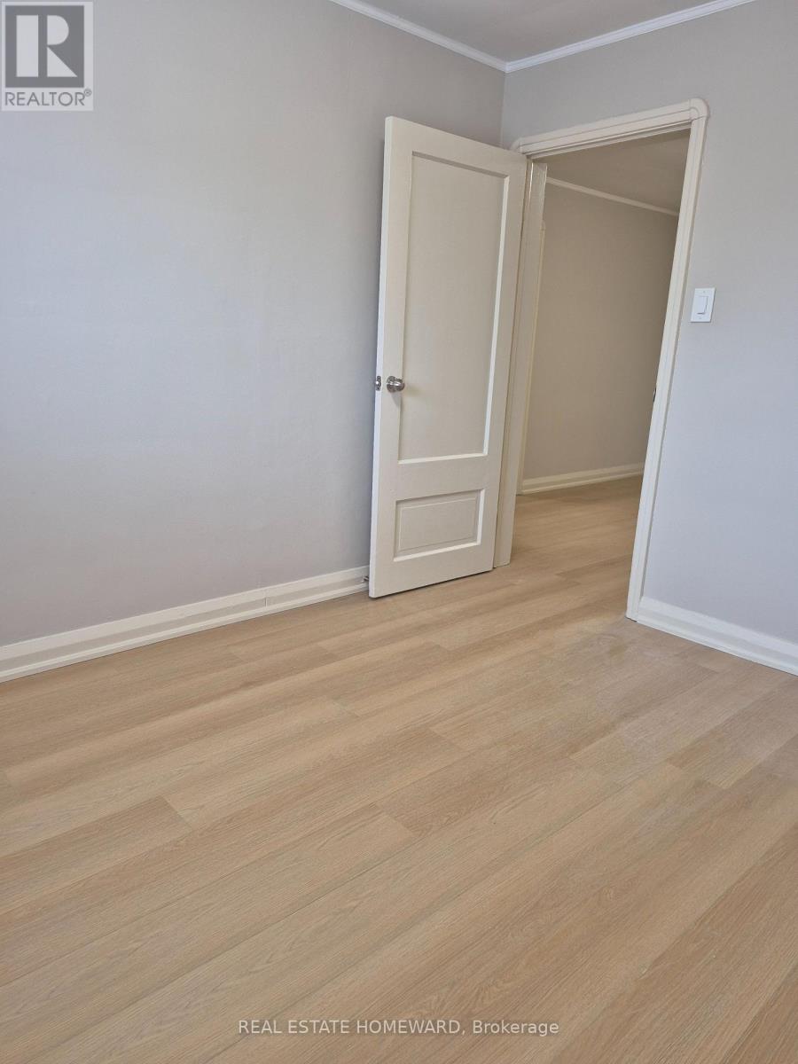 4 - 1066 Coxwell Avenue, Toronto, Ontario  M3C 3G4 - Photo 10 - E13075142