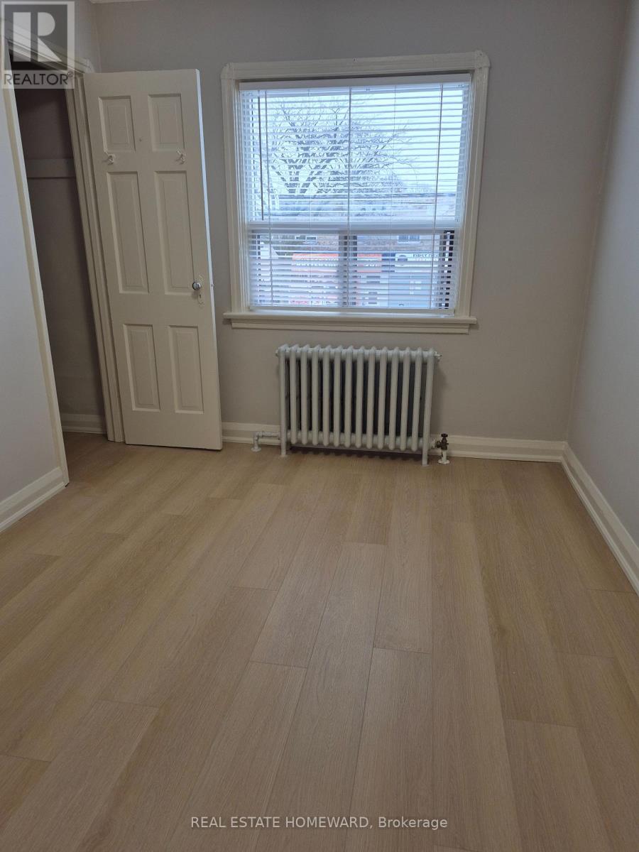4 - 1066 Coxwell Avenue, Toronto, Ontario  M3C 3G4 - Photo 12 - E13075142