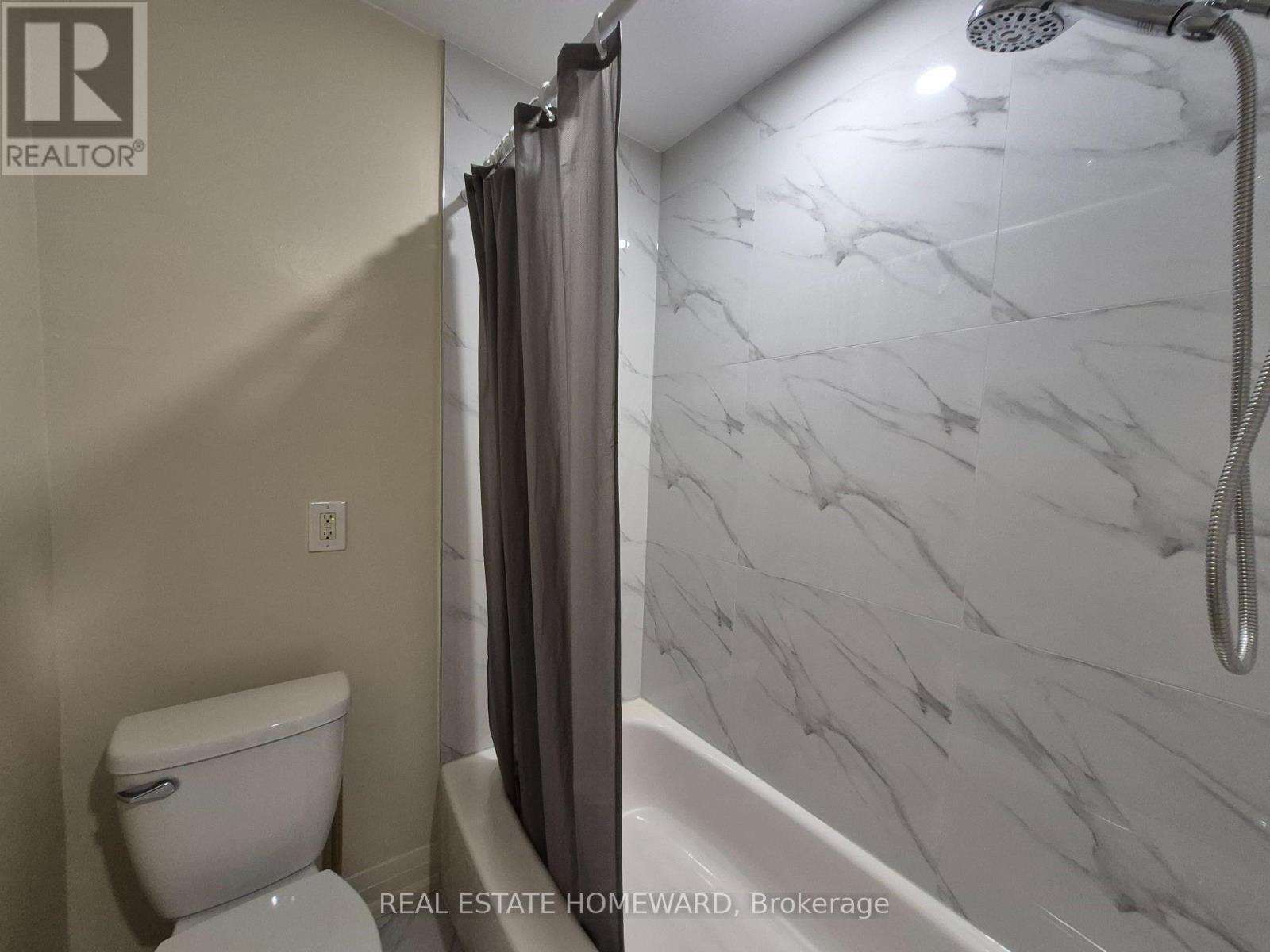 4 - 1066 Coxwell Avenue, Toronto, Ontario  M3C 3G4 - Photo 17 - E13075142