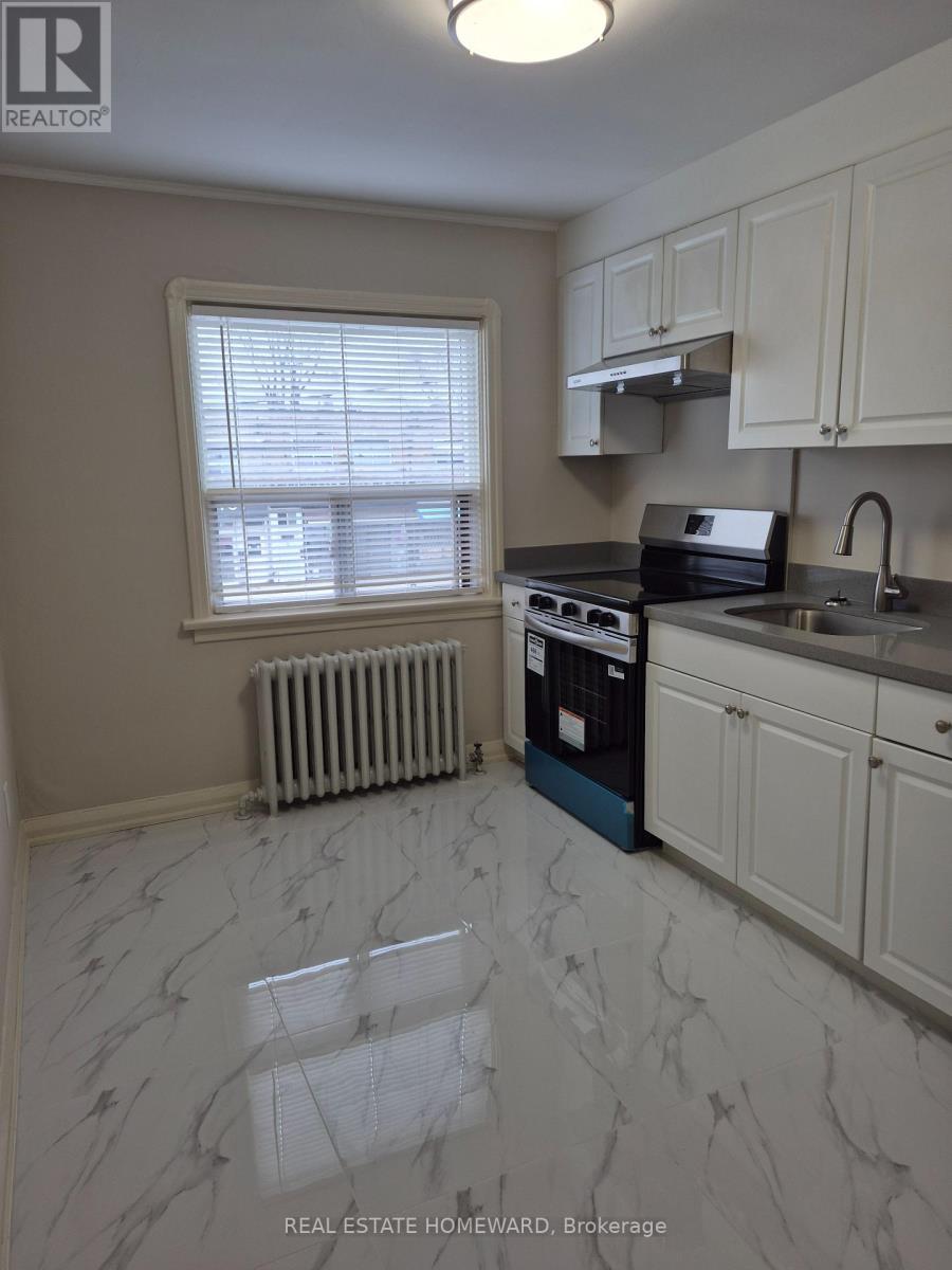 4 - 1066 Coxwell Avenue, Toronto, Ontario  M3C 3G4 - Photo 4 - E13075142