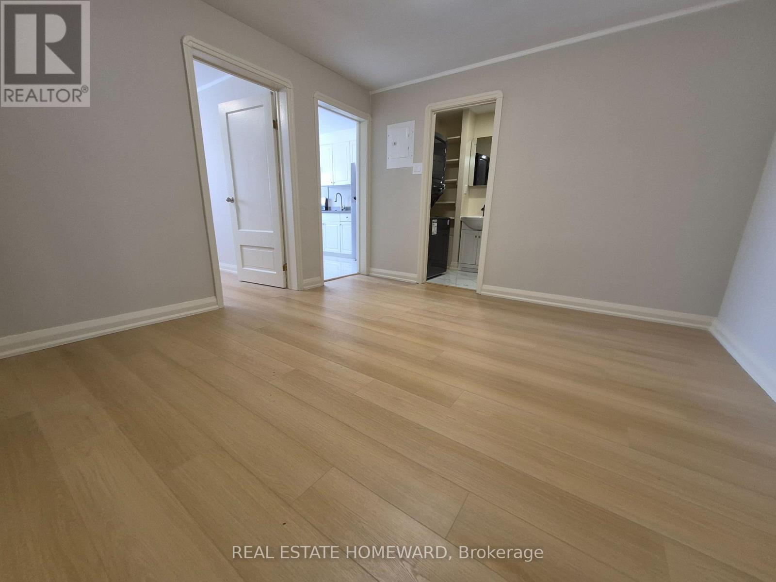 4 - 1066 Coxwell Avenue, Toronto, Ontario  M3C 3G4 - Photo 7 - E13075142