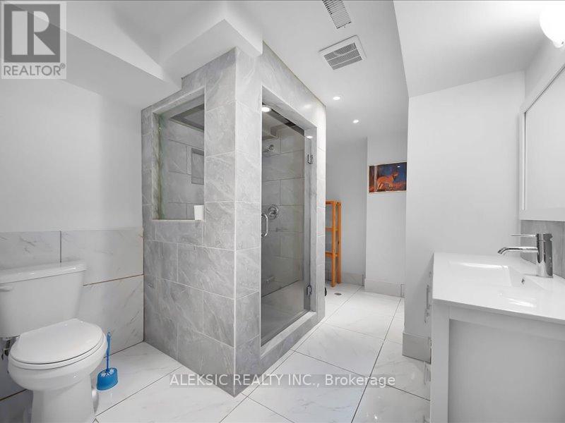 132 Browns Line, Toronto, Ontario  M8W 3T2 - Photo 19 - W12773660