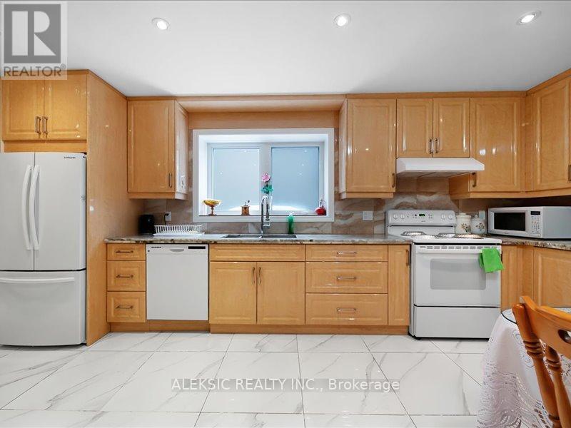 132 Browns Line, Toronto, Ontario  M8W 3T2 - Photo 7 - W12773660