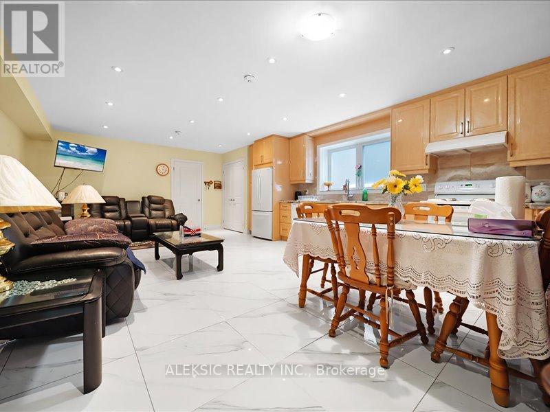 132 Browns Line, Toronto, Ontario  M8W 3T2 - Photo 6 - W12773660