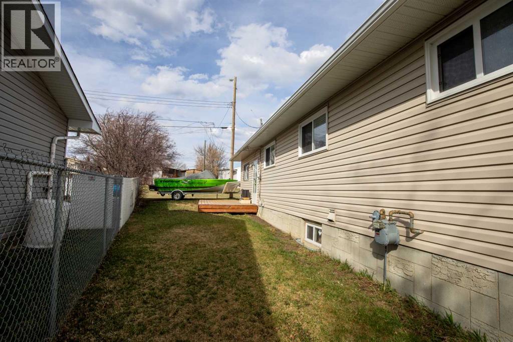 9702 119 Avenue, Grande Prairie, Alberta  T8V 3P8 - Photo 20 - A2304201