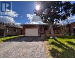 1082 LAWSON ROAD, London North, Ontario
