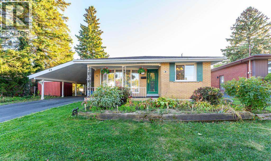 69 BUCKINGHAM Drive, Hamilton, Ontario