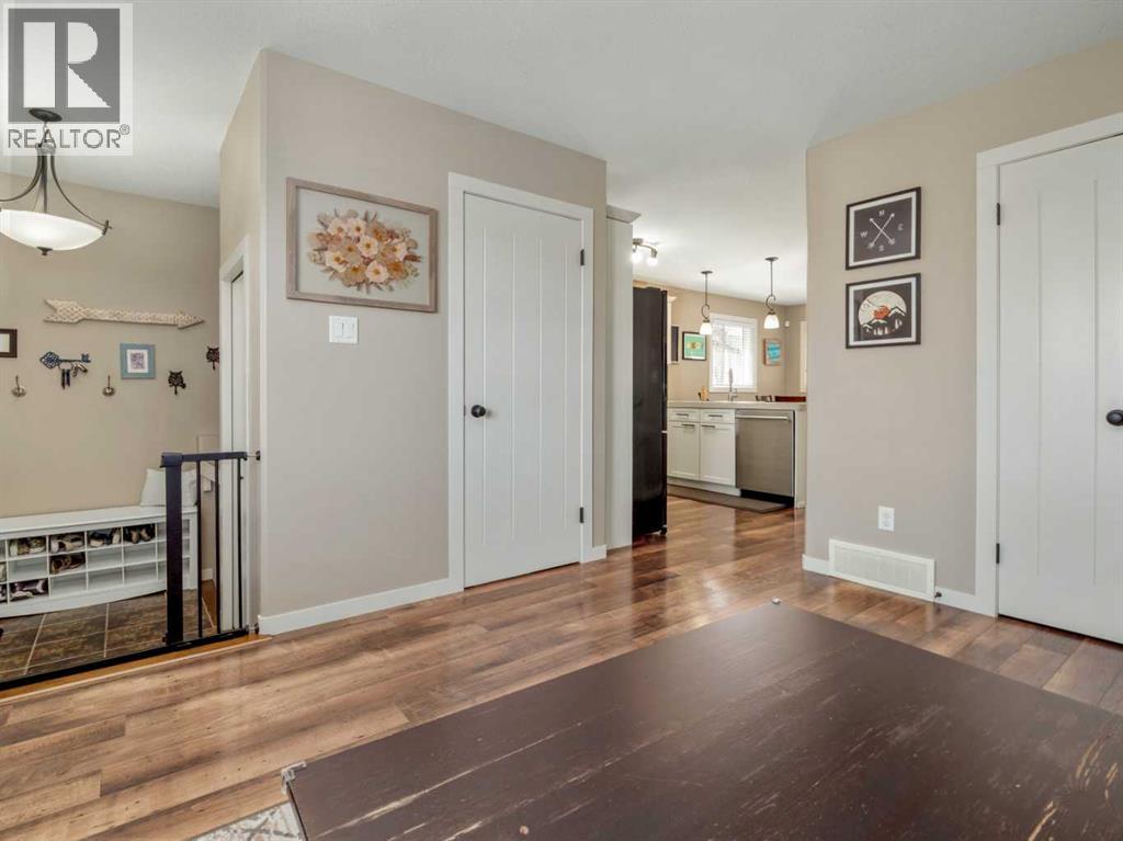 553 Mary Cameron Crescent N, Lethbridge, Alberta  T1H 6V6 - Photo 9 - A2305873