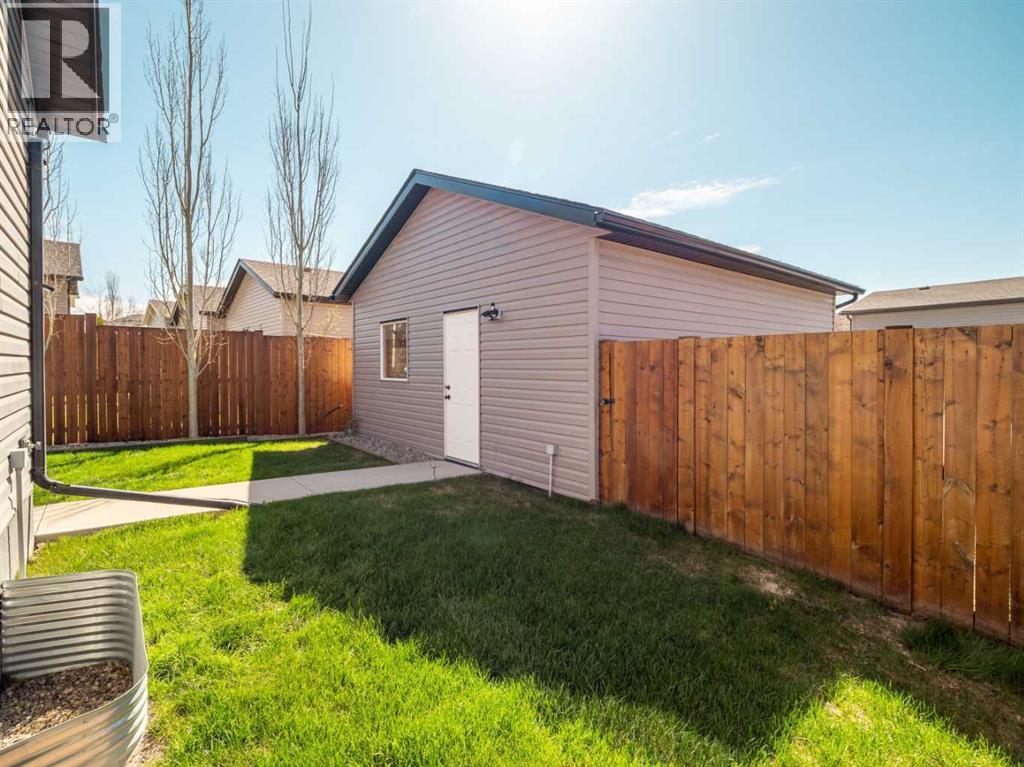 553 Mary Cameron Crescent N, Lethbridge, Alberta  T1H 6V6 - Photo 46 - A2305873