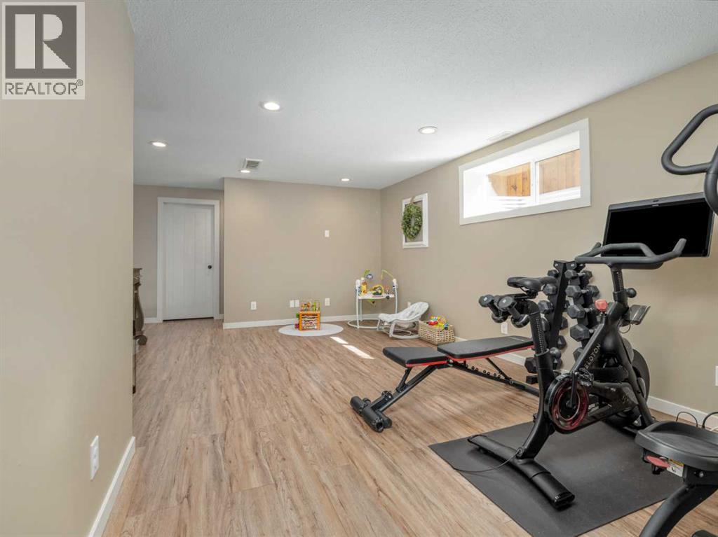553 Mary Cameron Crescent N, Lethbridge, Alberta  T1H 6V6 - Photo 32 - A2305873