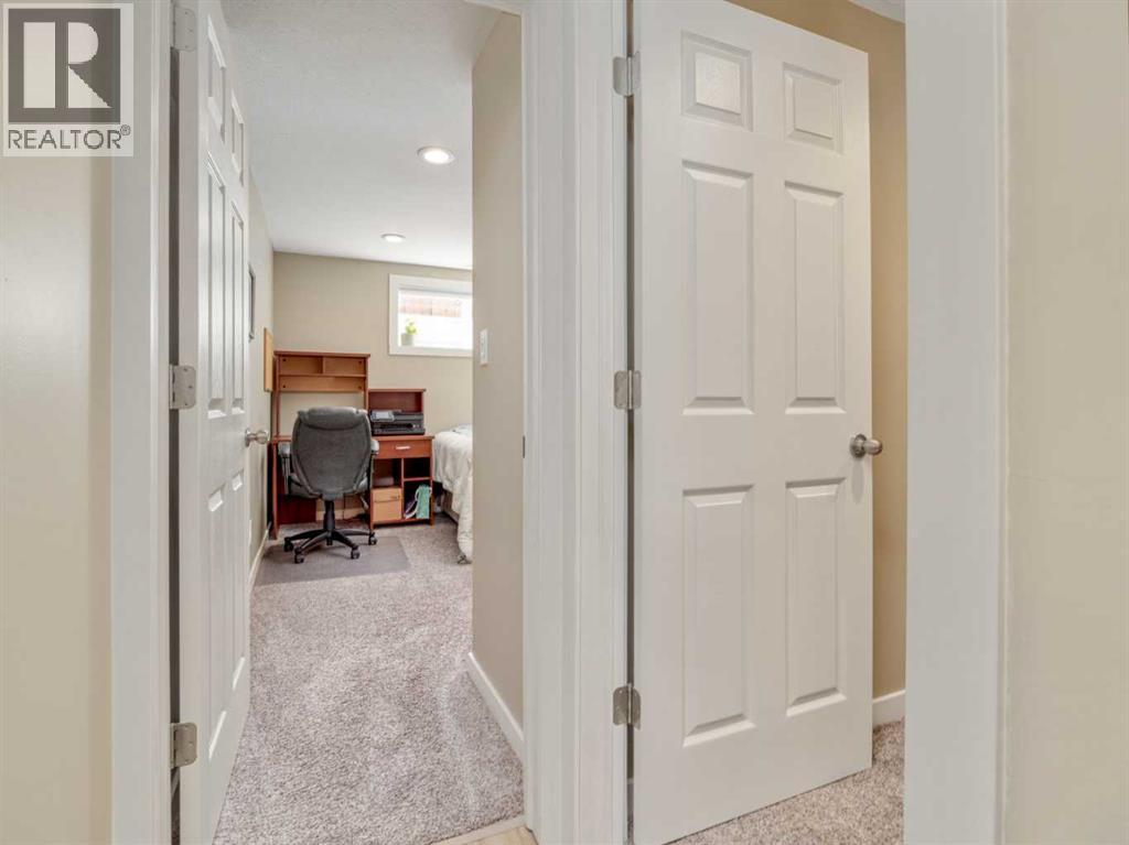 553 Mary Cameron Crescent N, Lethbridge, Alberta  T1H 6V6 - Photo 33 - A2305873