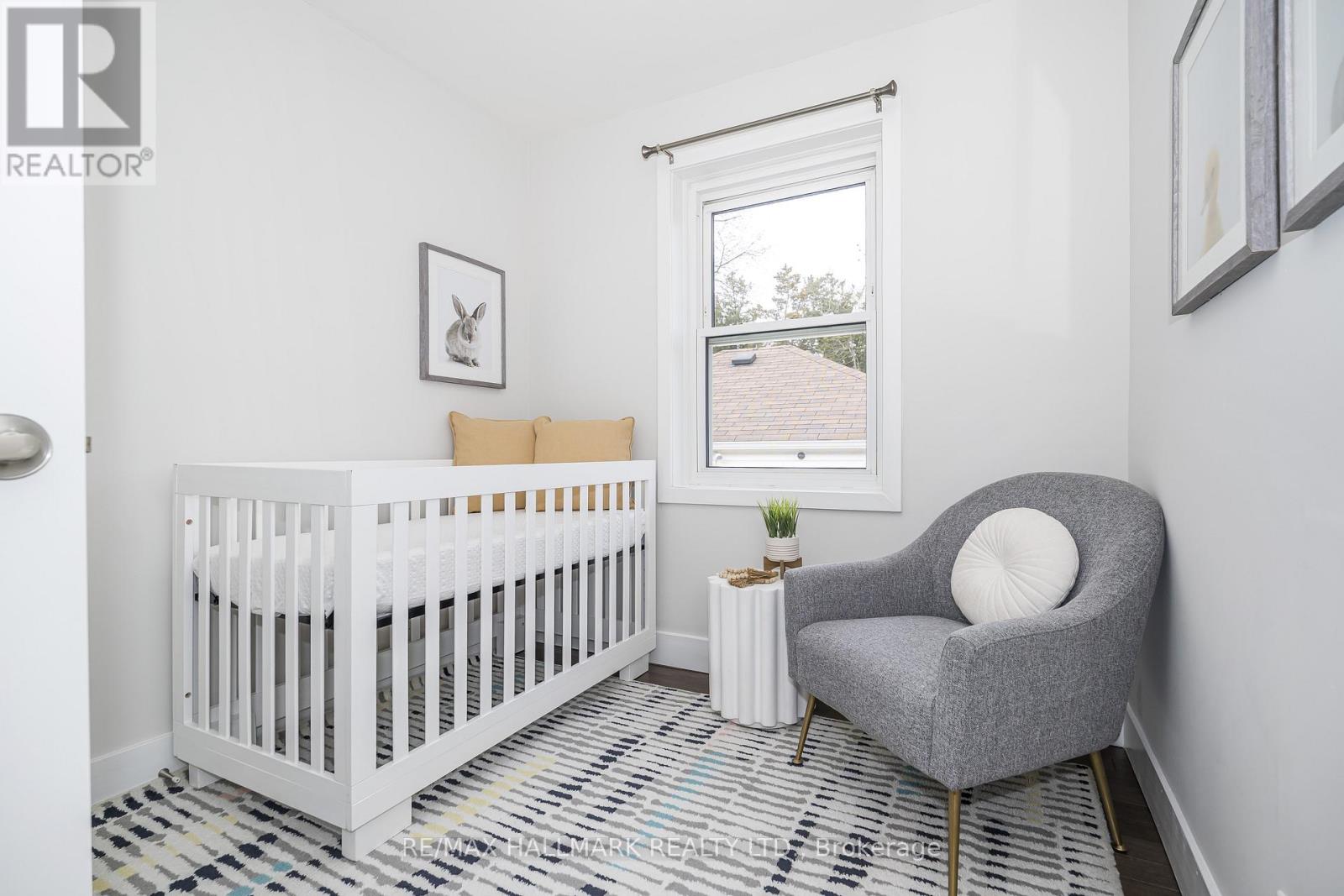 89 Scarborough Heights Boulevard, Toronto, Ontario  M1M 2V5 - Photo 25 - E13075156