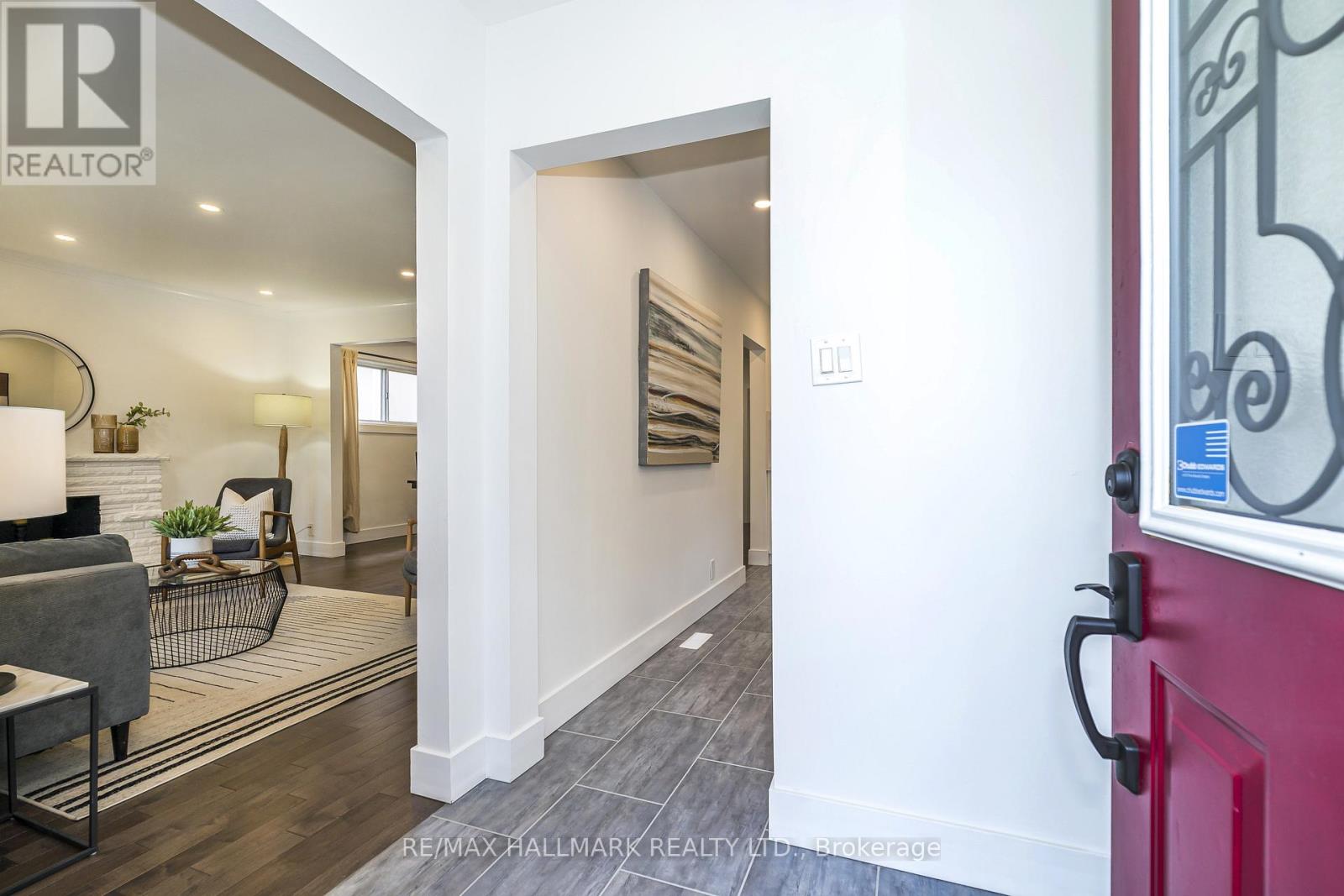 89 Scarborough Heights Boulevard, Toronto, Ontario  M1M 2V5 - Photo 6 - E13075156