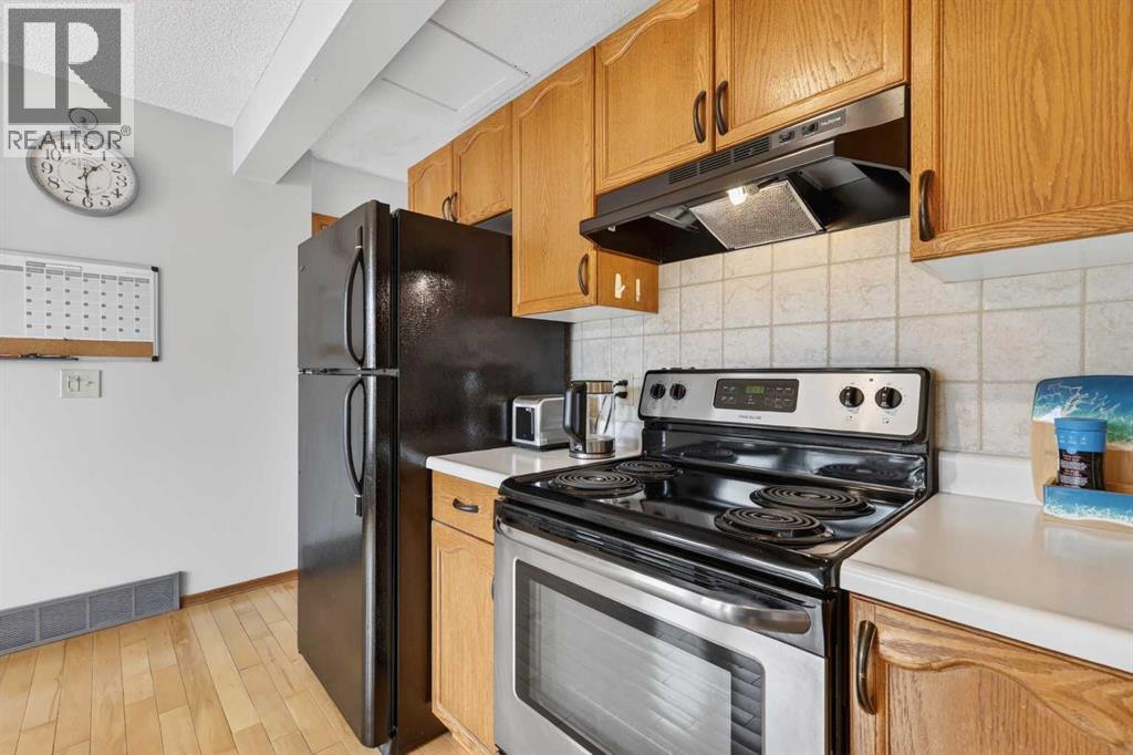 268 Cedarwood Park Sw, Calgary, Alberta  T2W 5X6 - Photo 21 - A2300083