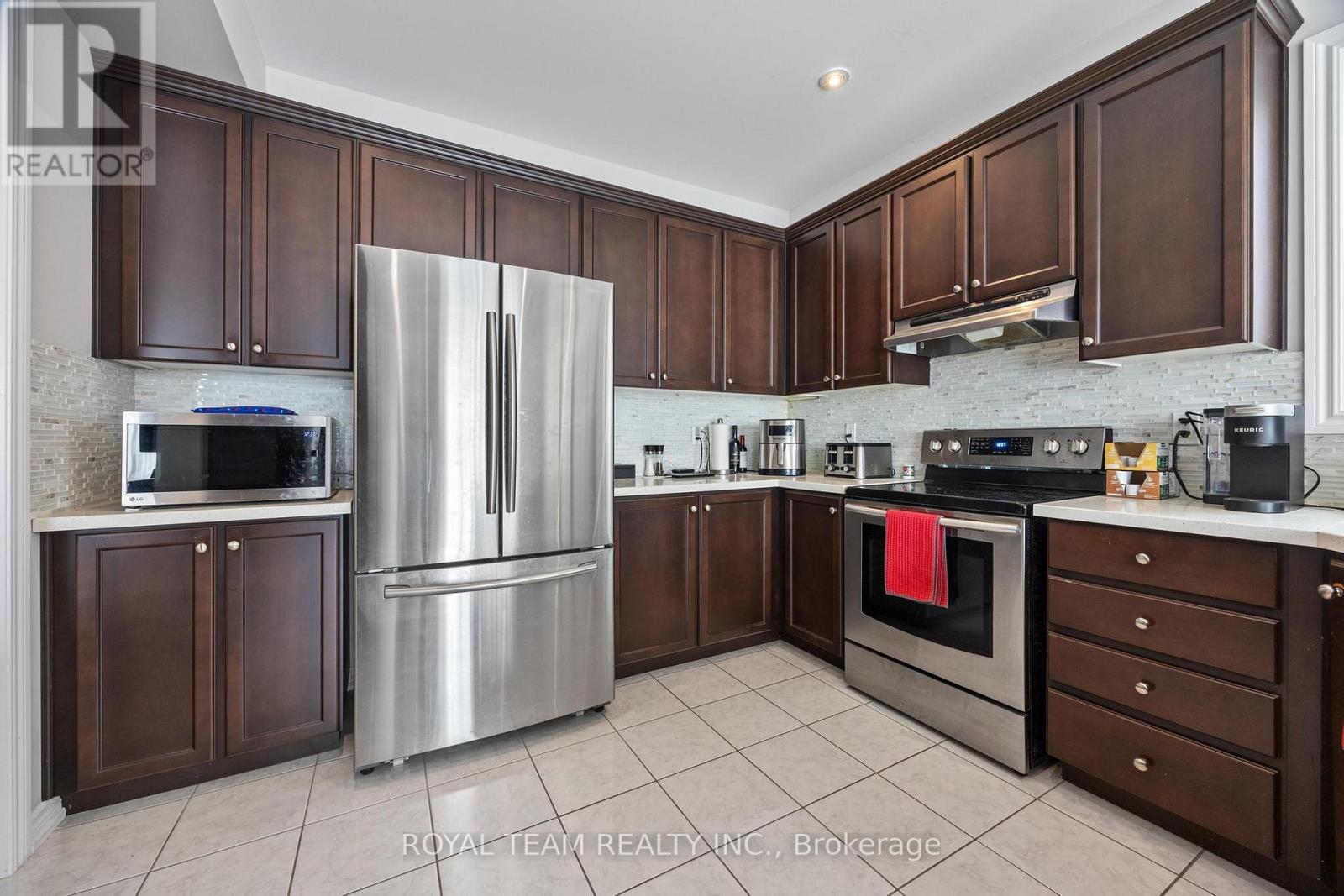 218 Richardson Crescent, Bradford West Gwillimbury, Ontario  L3Z 0R6 - Photo 16 - N13075164