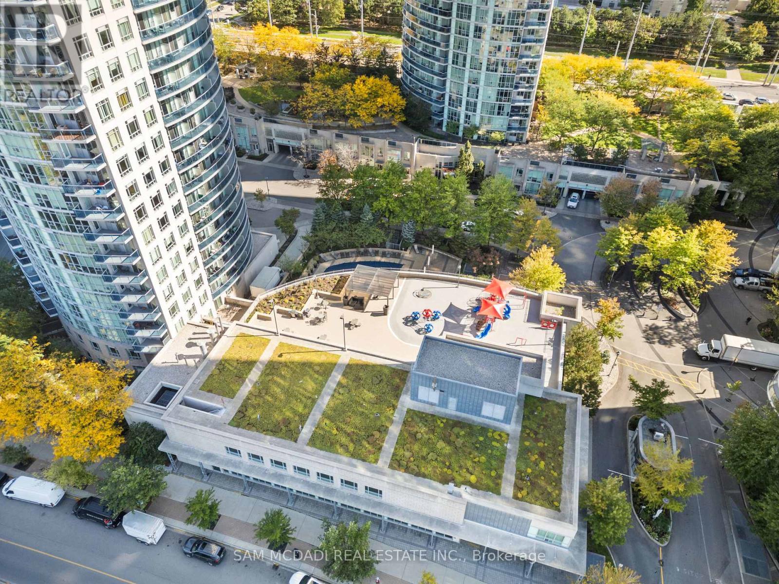 1805 - 80 Absolute Avenue S, Mississauga, Ontario  L4Z 0A5 - Photo 2 - W13075162