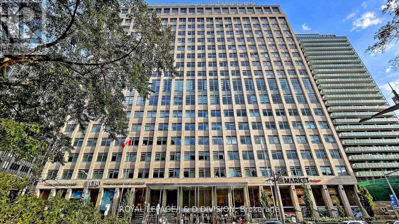 1408 - 111 St Clair Avenue W, Toronto, Ontario  M4V 1N5 - Photo 2 - C13068026