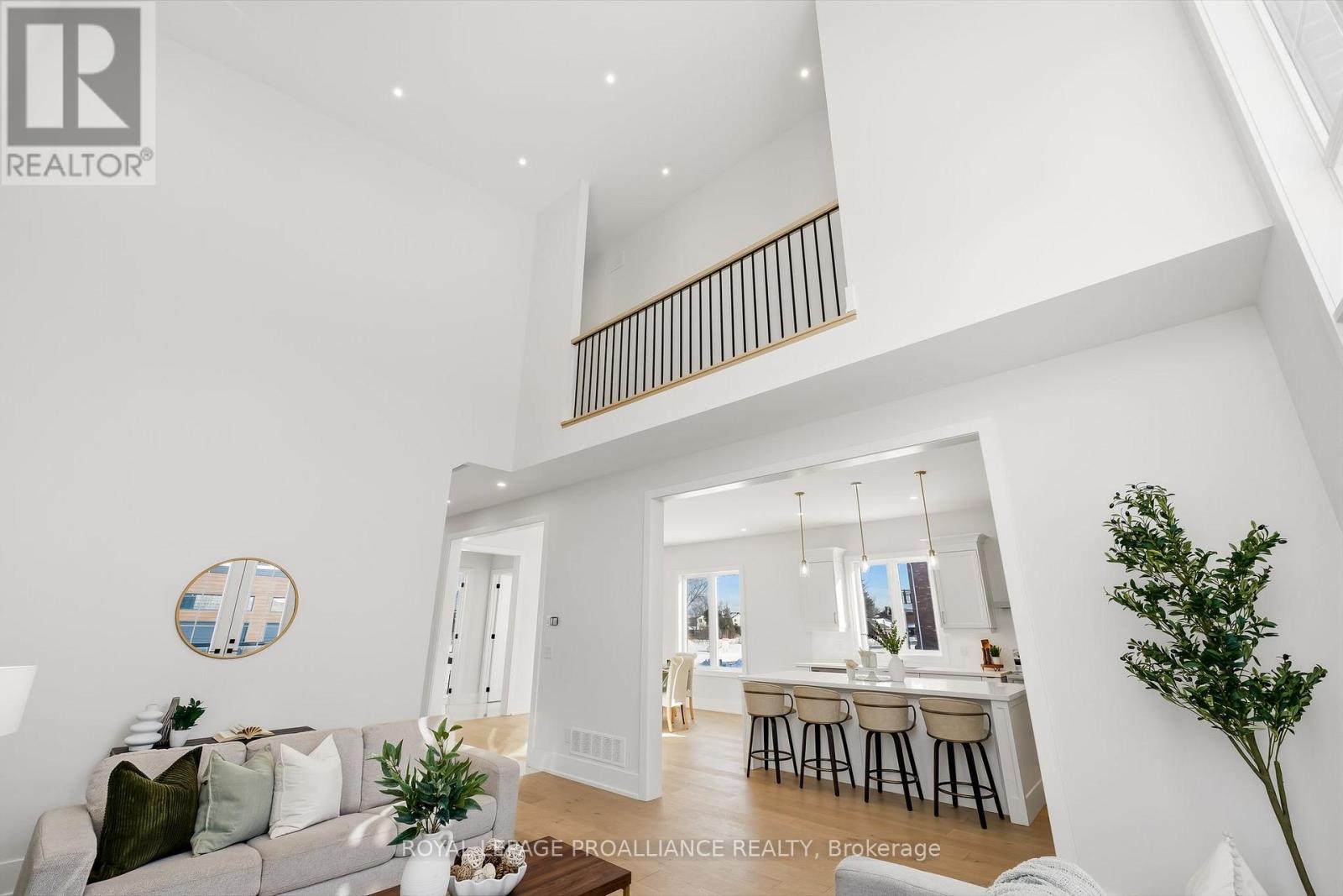 213 Suzanne Mess Boulevard, Cobourg, Ontario  K9A 3L3 - Photo 13 - X12739620