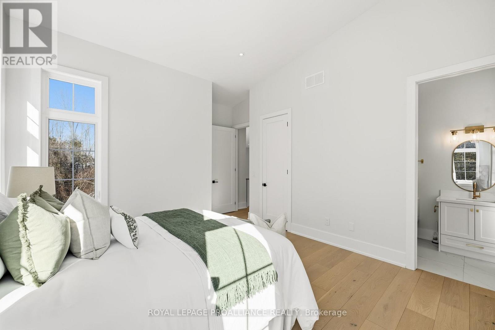 213 Suzanne Mess Boulevard, Cobourg, Ontario  K9A 3L3 - Photo 24 - X12739620