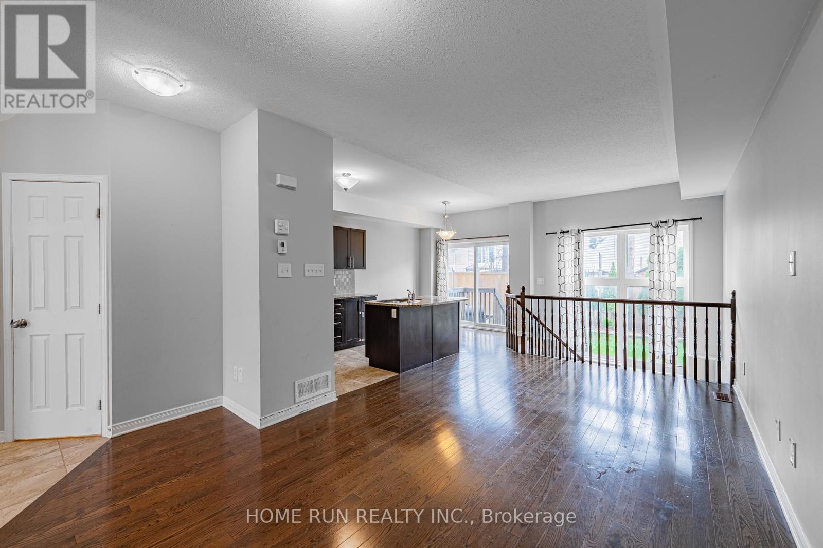 19 Dundalk Private, Ottawa, Ontario  K2R 0J5 - Photo 11 - X13075180