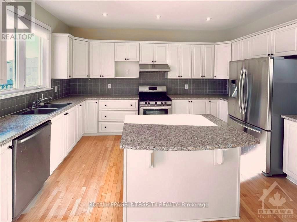 195 Keyrock Drive, Ottawa, Ontario  K2T 0A9 - Photo 7 - X13075200